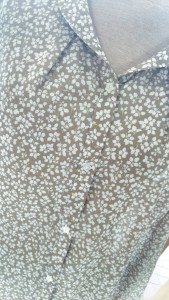 さりげなくボタンが星